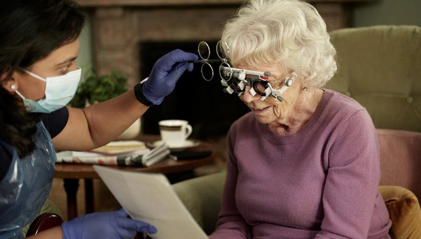 Professional optician with portable equipment for home eye tests